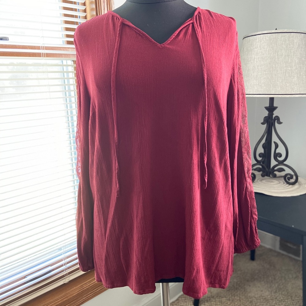Lane Bryant Long Sleeve Top w/Lace Sleeve Detail
